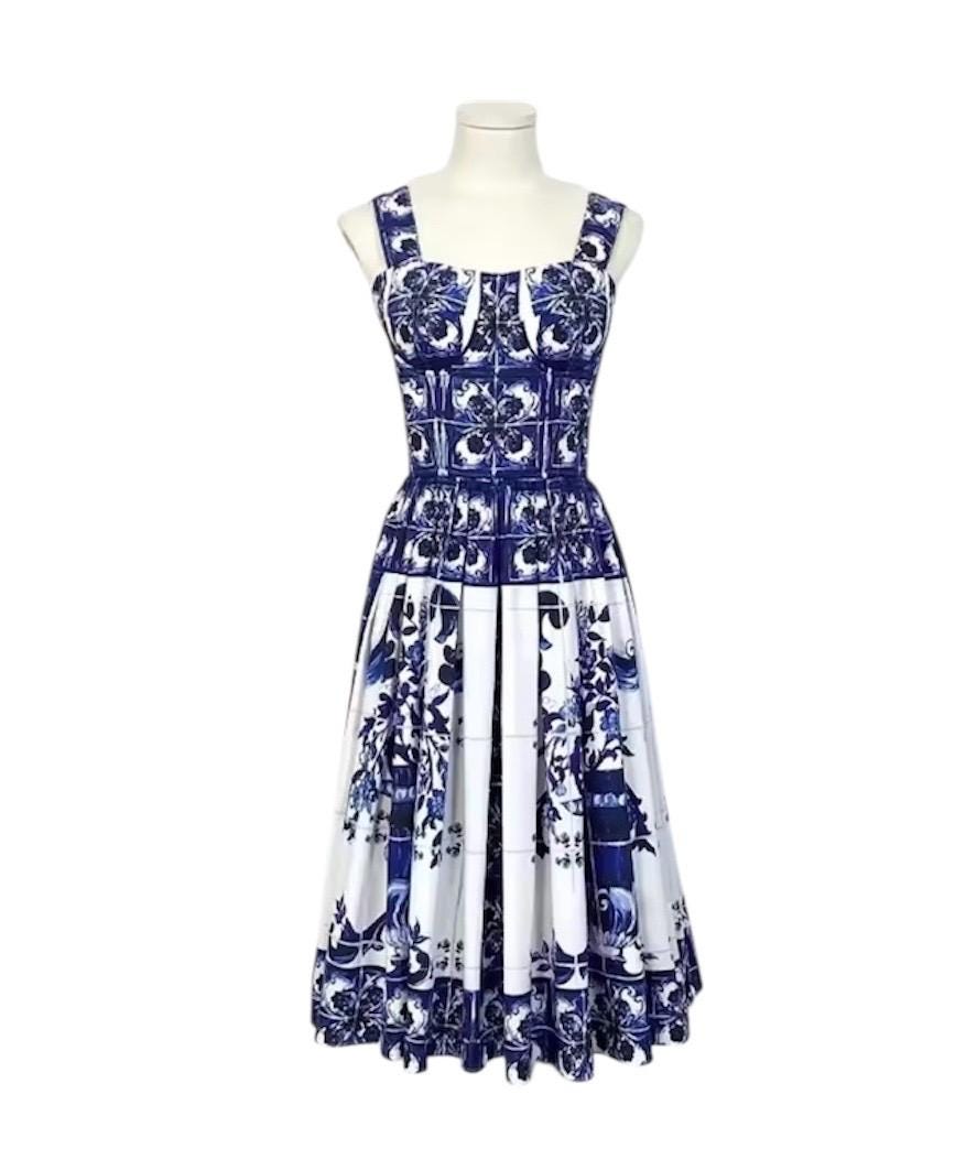 Handmade Italian designer Majolica-print blue color  midi dress push up cotton dress