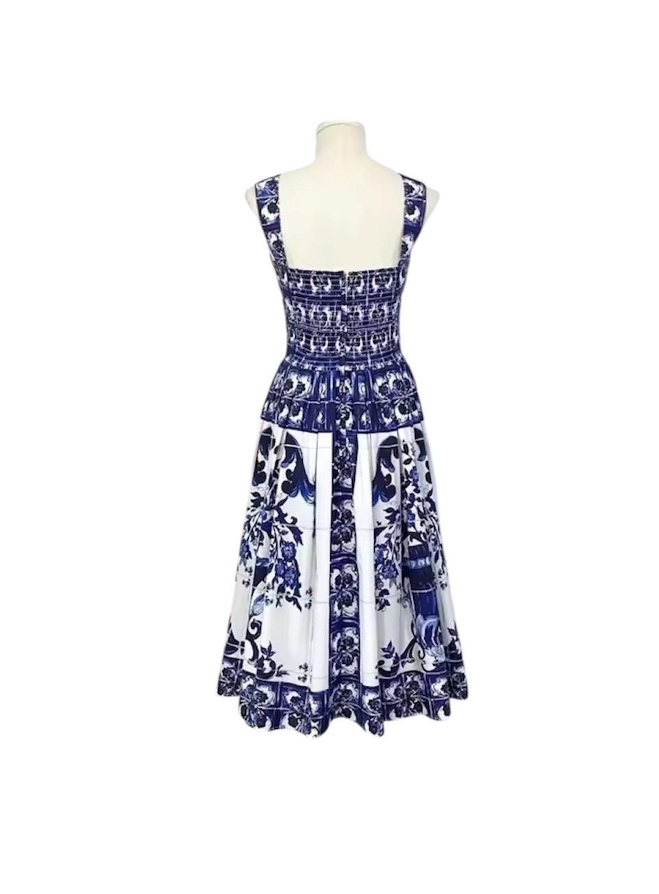 Handmade Italian designer Majolica-print blue color  midi dress push up cotton dress