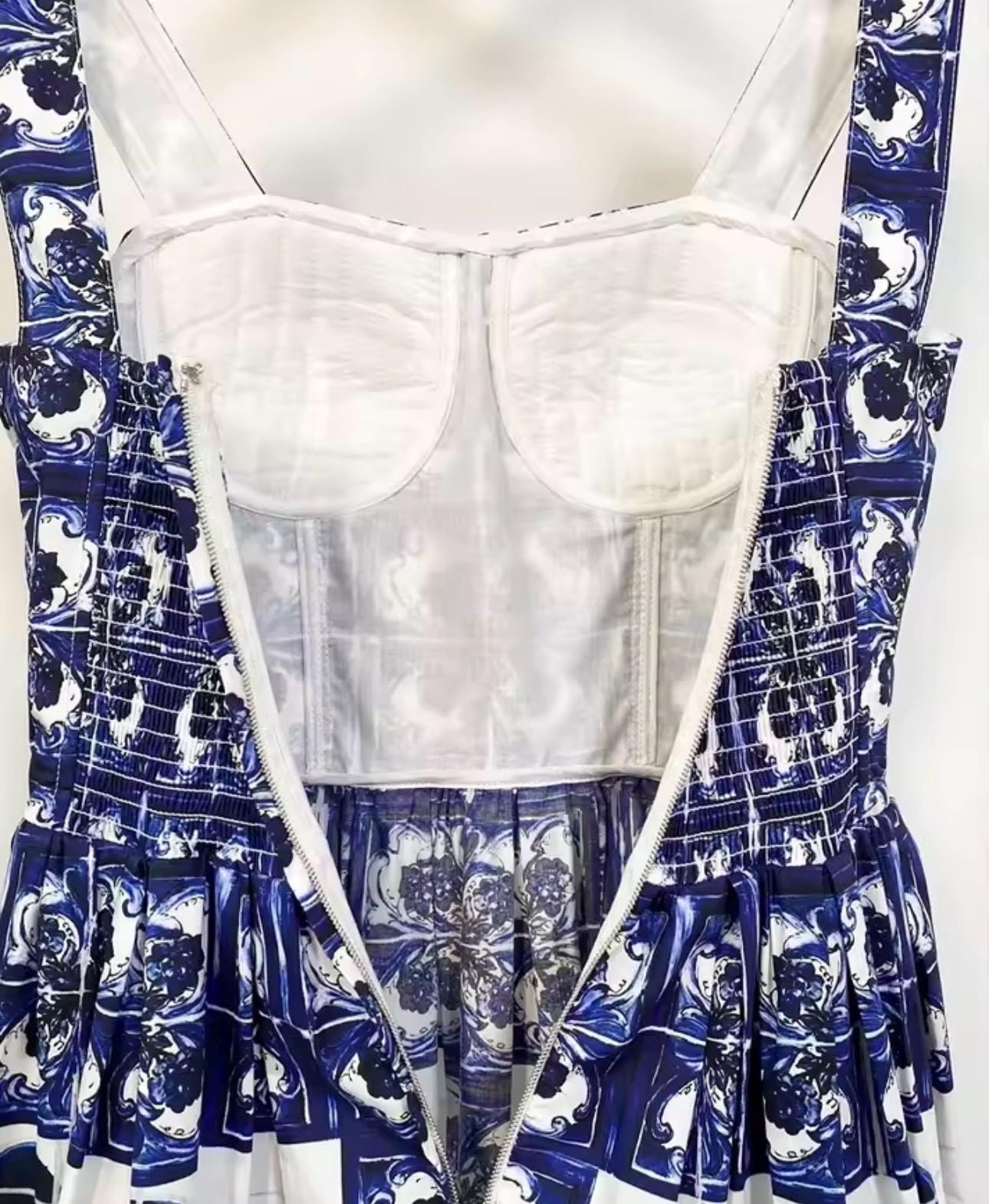 Handmade Italian designer Majolica-print blue color  midi dress push up cotton dress