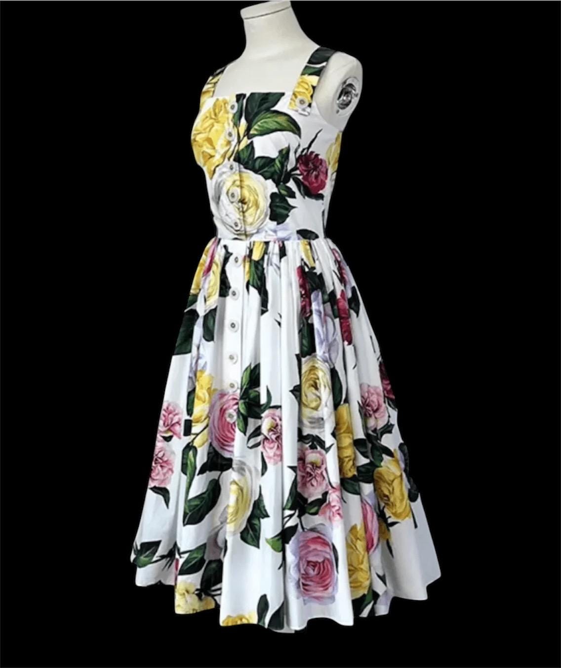 Italian Luxury designer Roses print button front 100% cotton dress