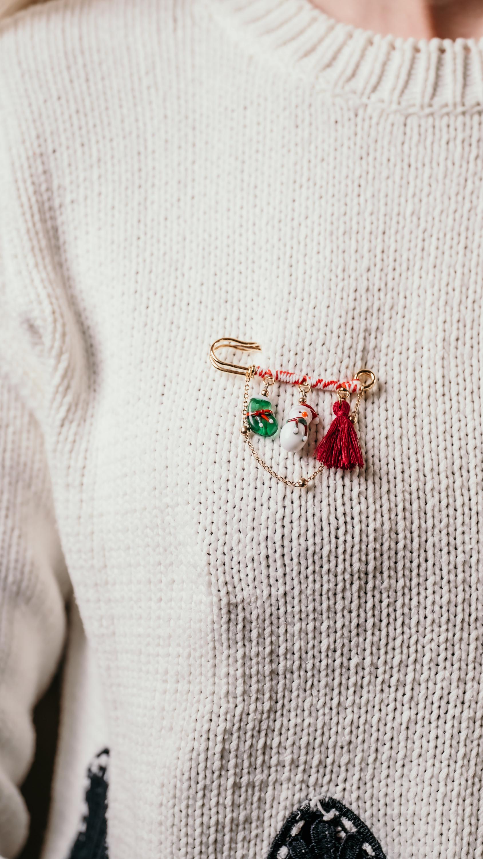 Handmade Murano Glass Christmas Brooch: Snowman or Penguin
