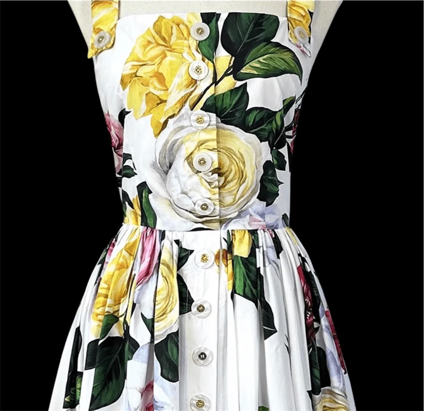 Italian Luxury designer Roses print button front 100% cotton dress
