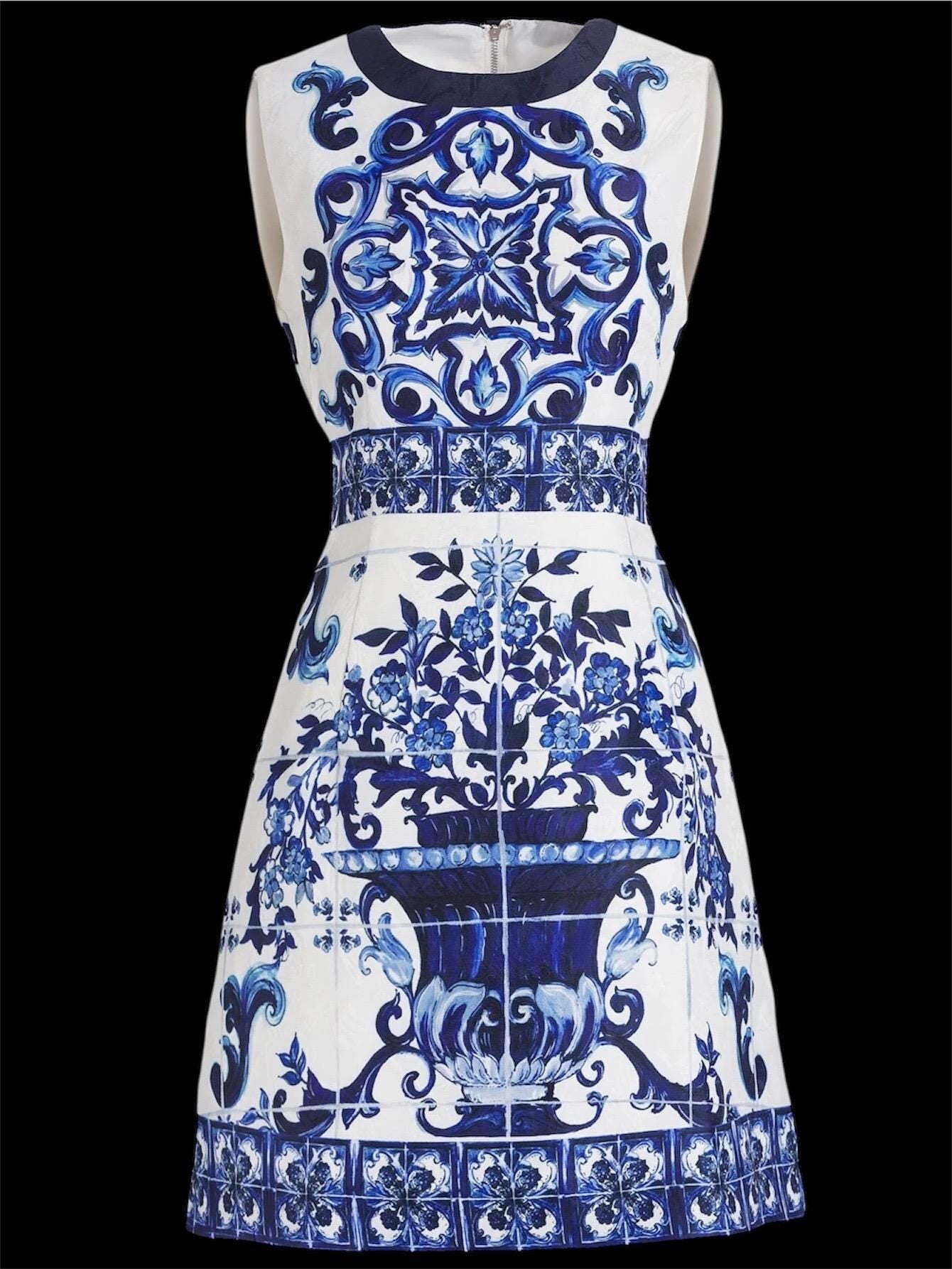 Handmade Italian designer Brocade Majolica print sleeveless mini dress, blue white Minidress summer dress