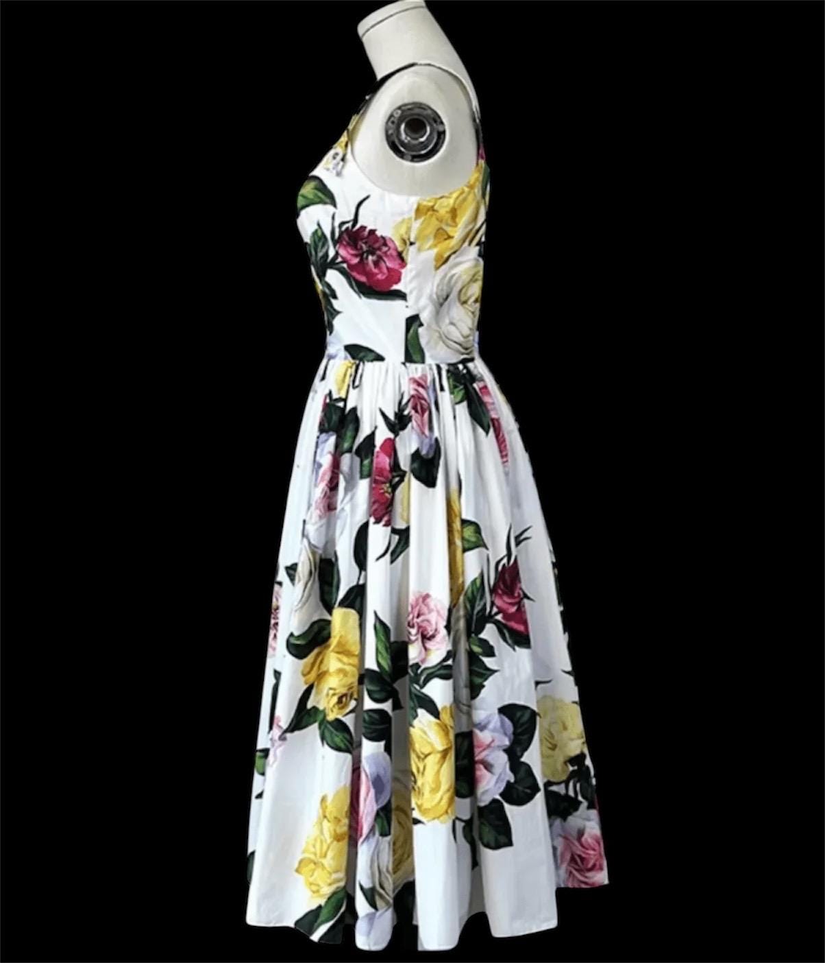 Italian Luxury designer Roses print button front 100% cotton dress
