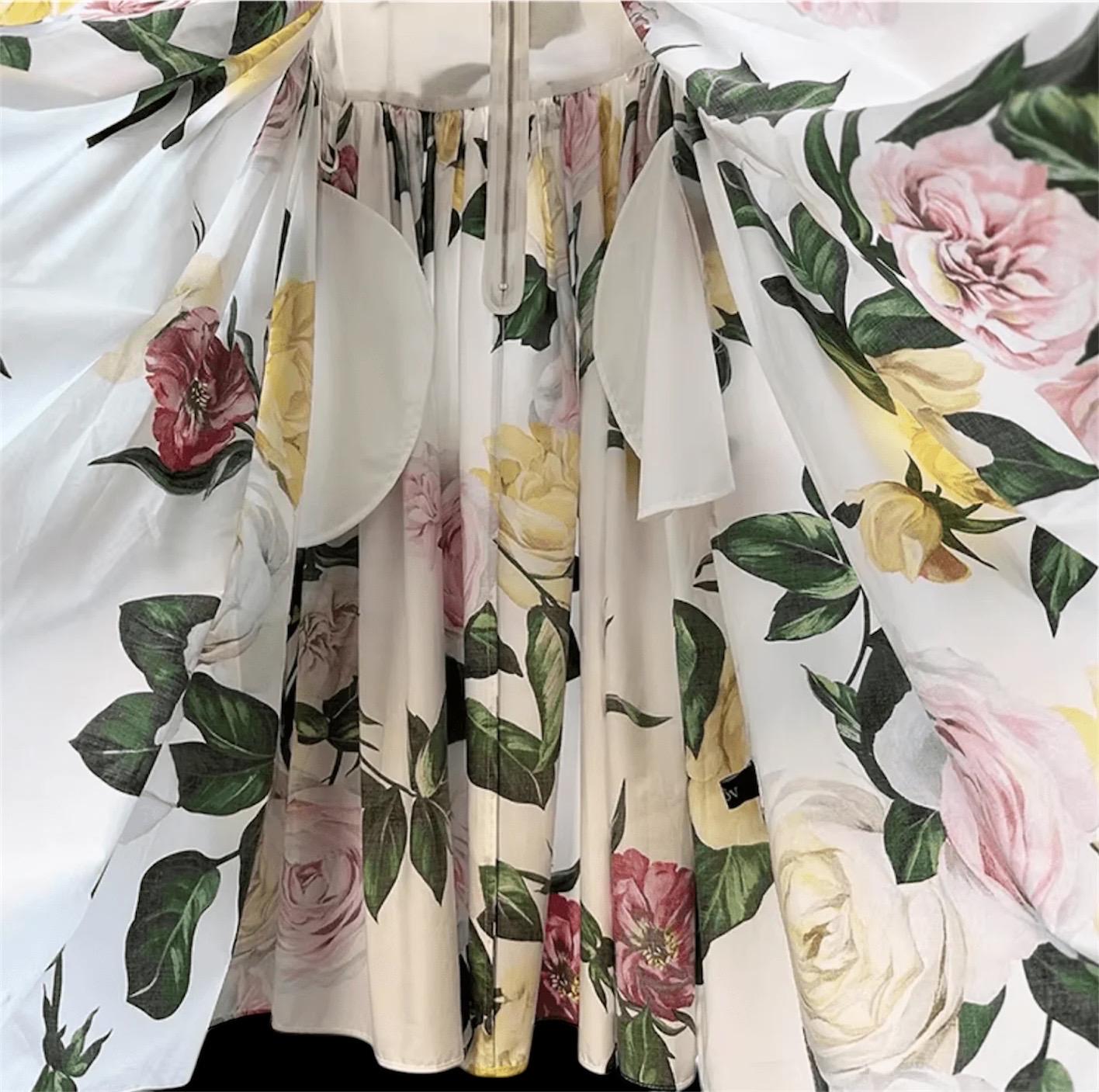 Italian Luxury designer Roses print button front 100% cotton dress