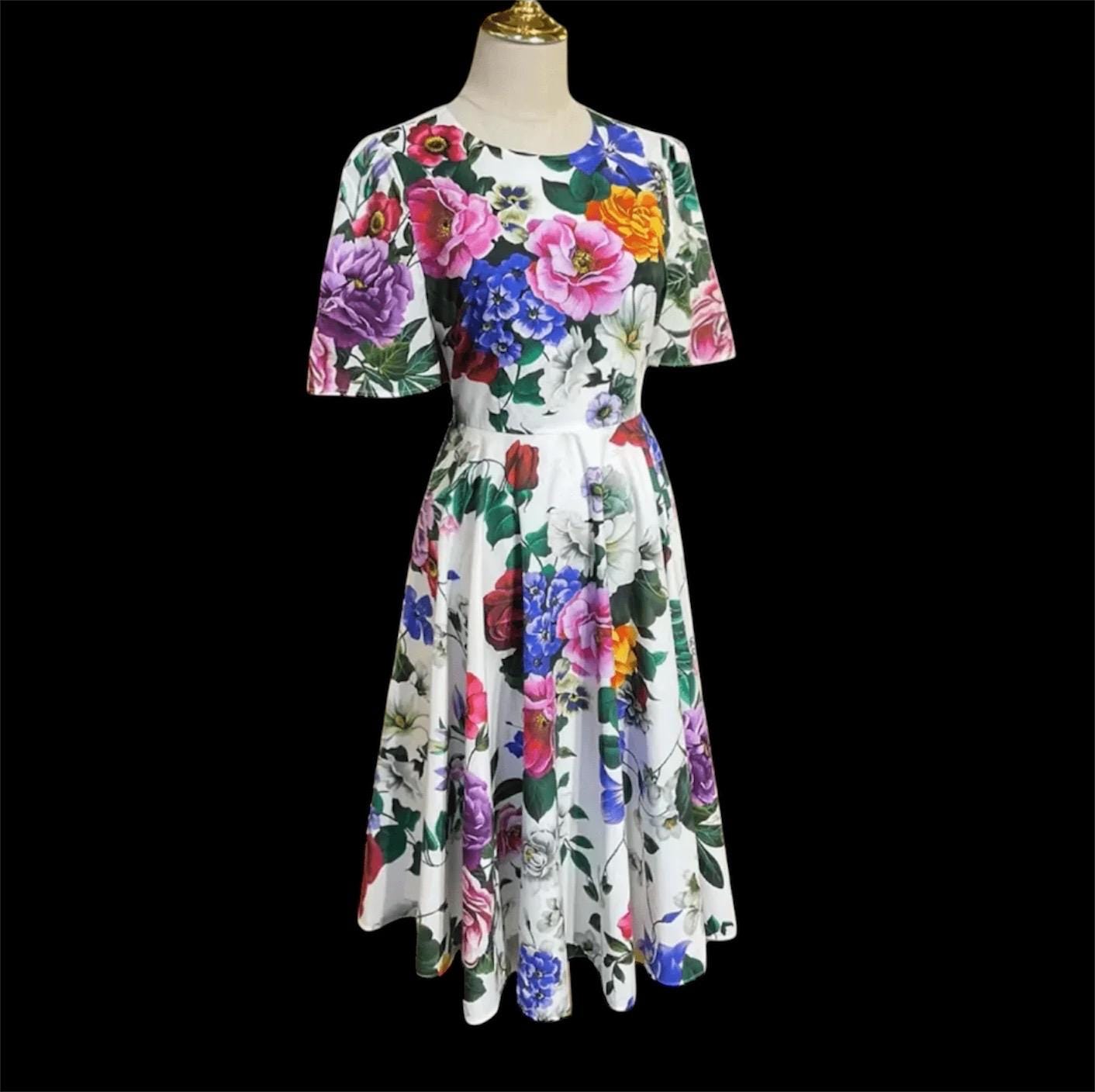 Italian Luxury designer Roses and Violets print short sleeve 100% cotton dress