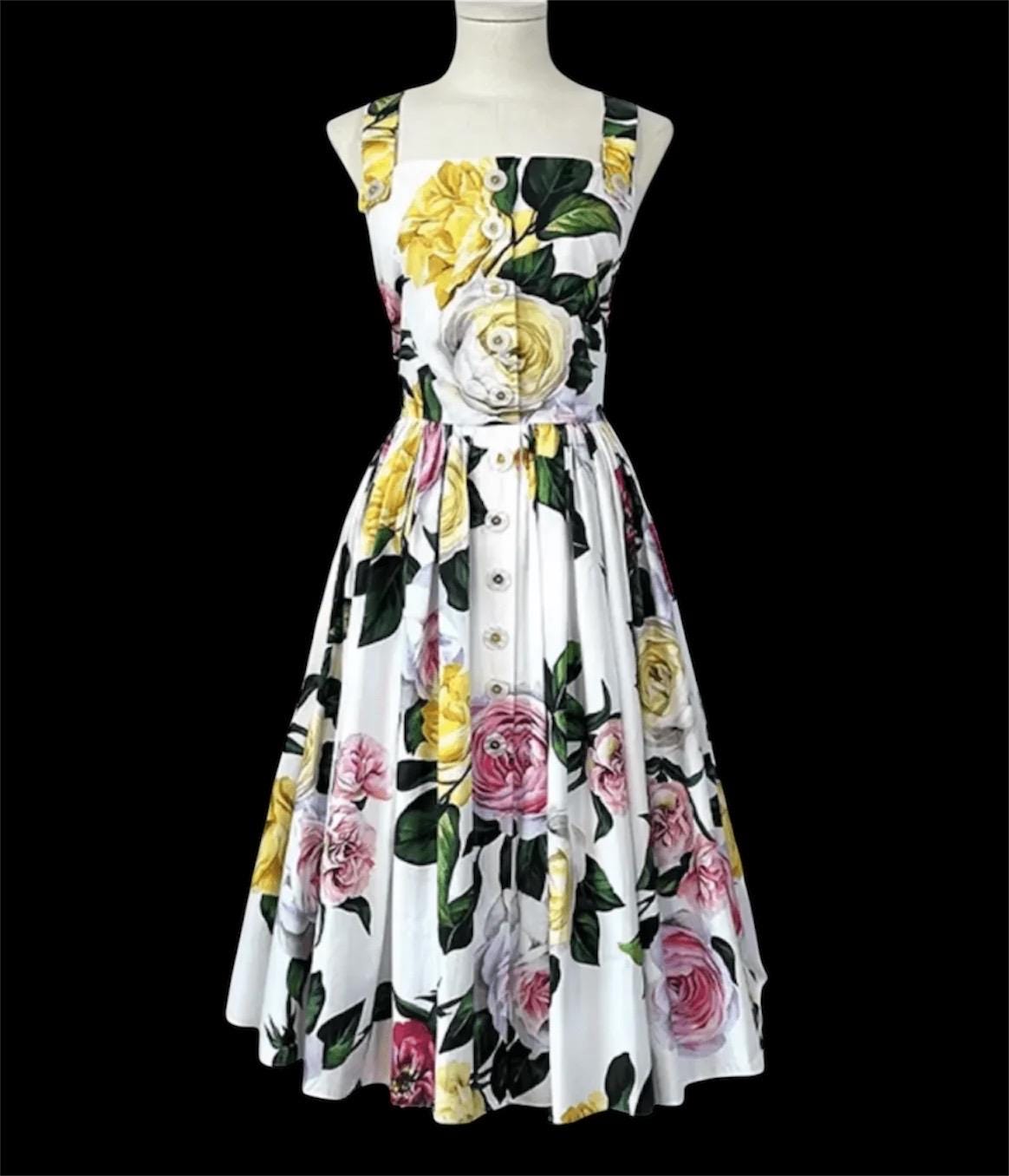 Italian Luxury designer Roses print button front 100% cotton dress