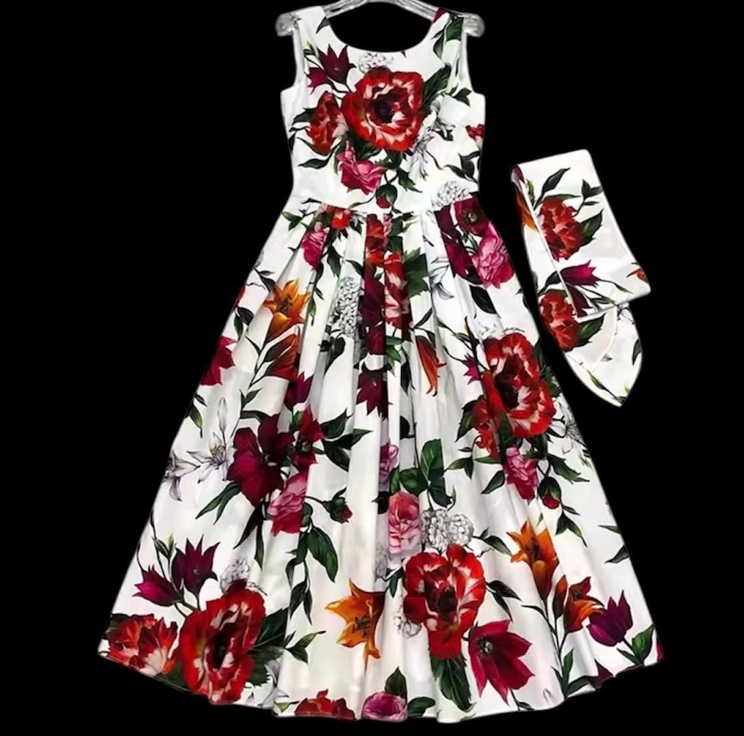 Handmade Italian designer Floral Pleated Popeline Midi Dress With Belt dress