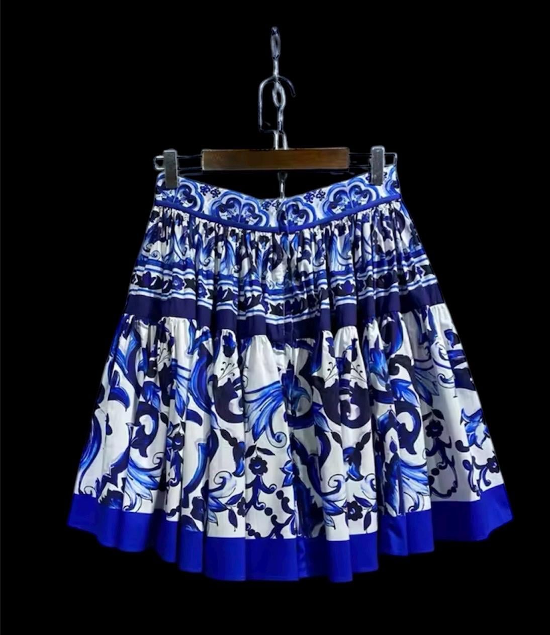 Italian designer Majolica style dress set, skirt and top 100% cotton