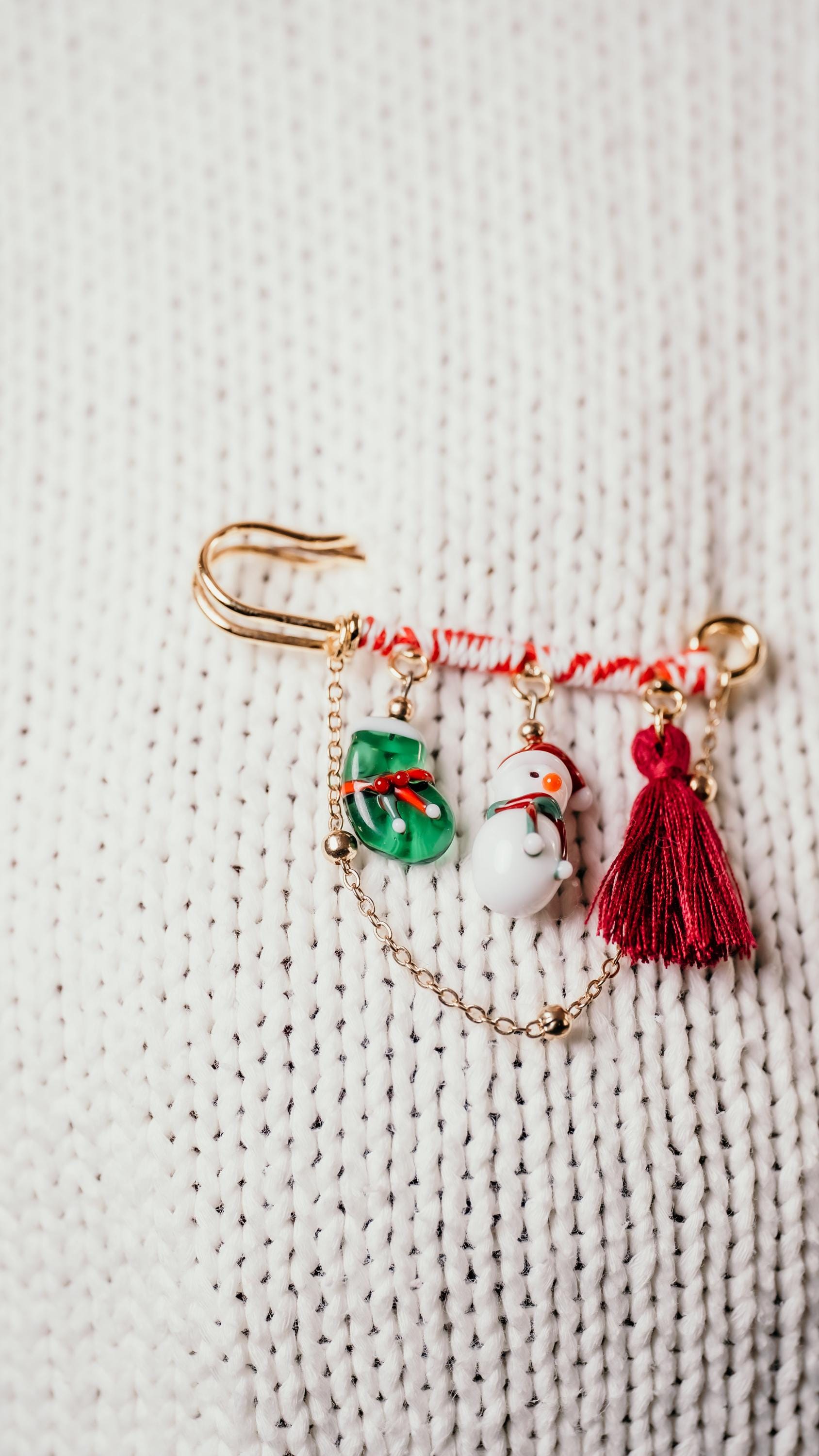 Handmade Murano Glass Christmas Brooch: Snowman or Penguin