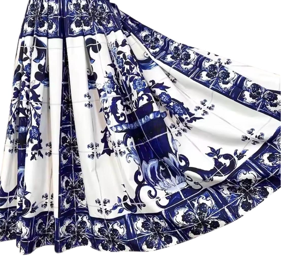 Handmade Italian designer Majolica-print blue color  midi dress push up cotton dress