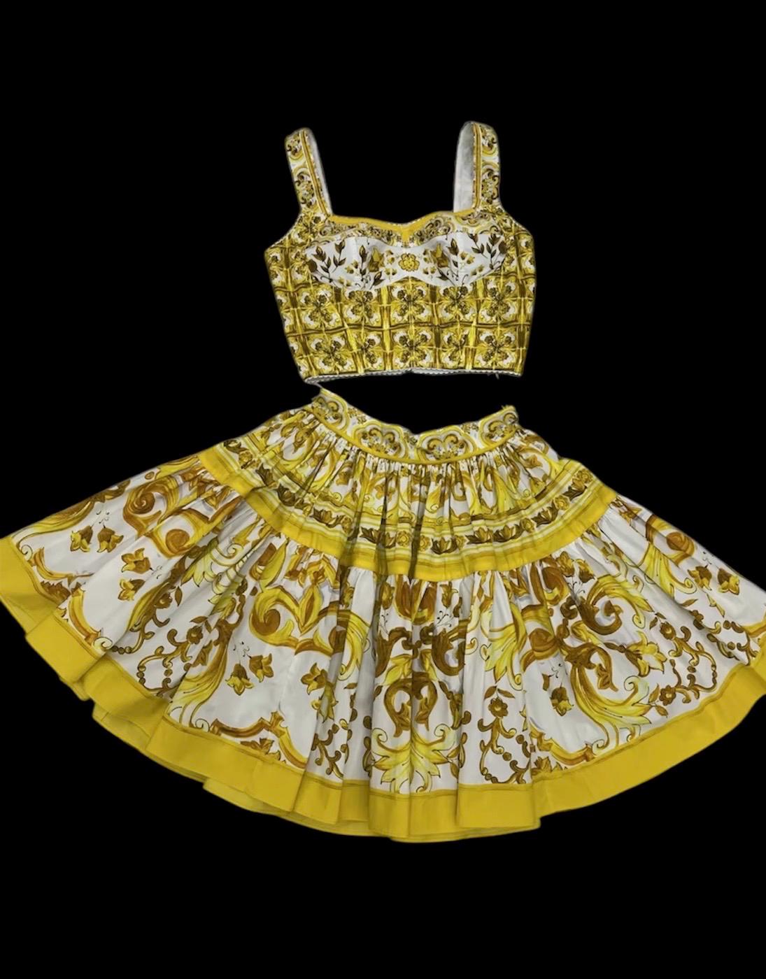 Italian designer Majolica style dress set, skirt and top 100% cotton Yellow colors