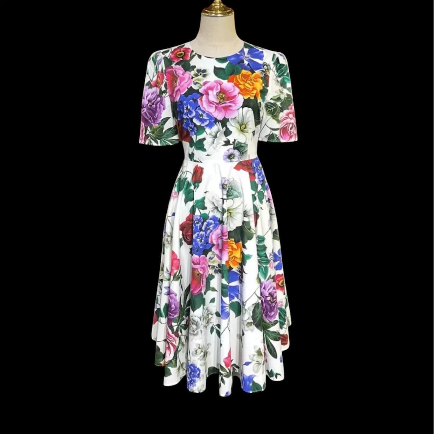 Italian Luxury designer Roses and Violets print short sleeve 100% cotton dress